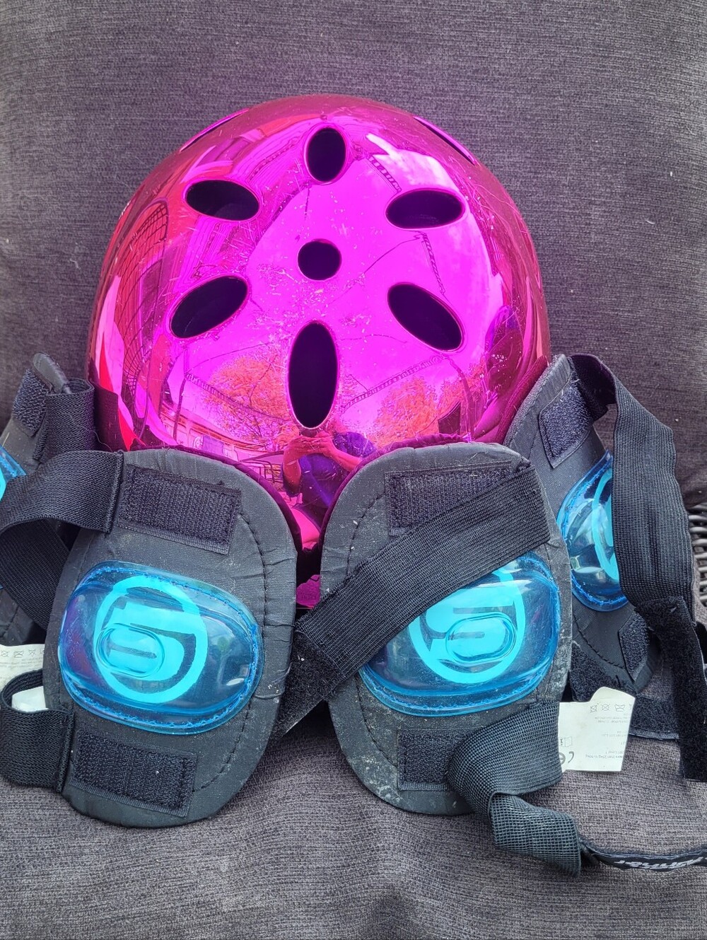 Avigo Kid's Bike Helmet Set, Includes Elbow and Knee Pads